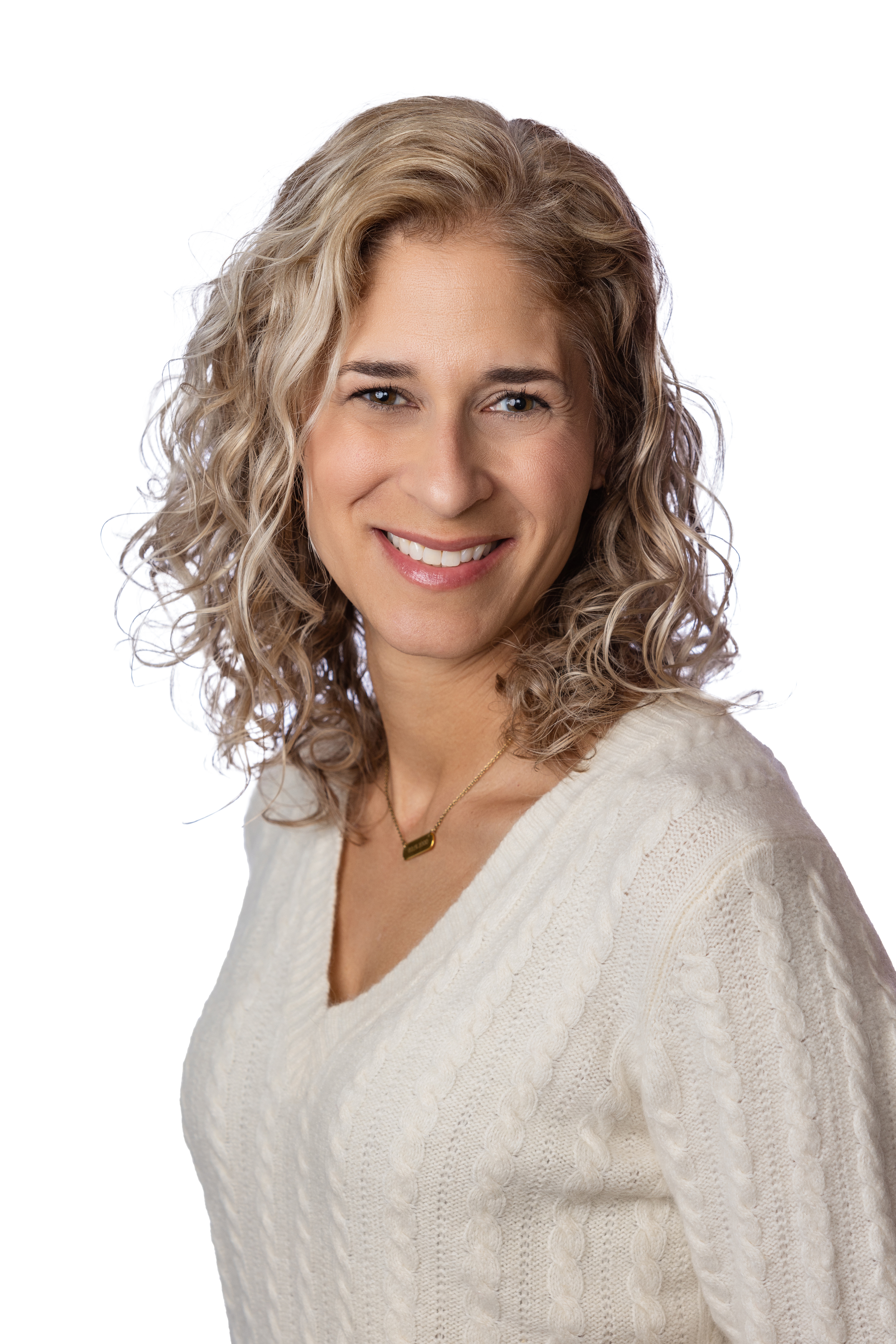 Jessica Garner Headshot 1762609728