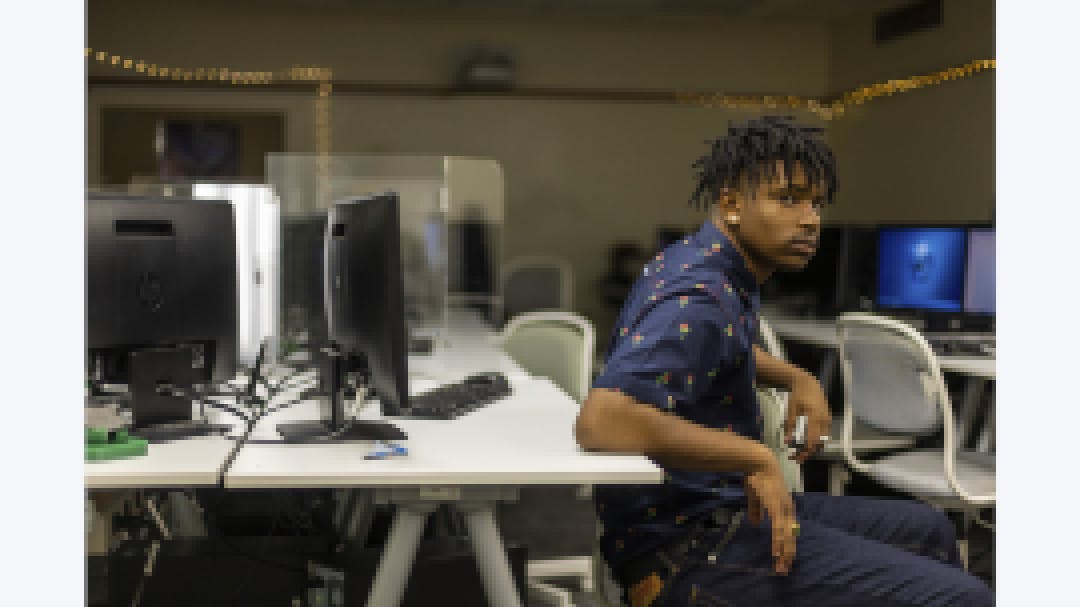 Vernell in a computer lab