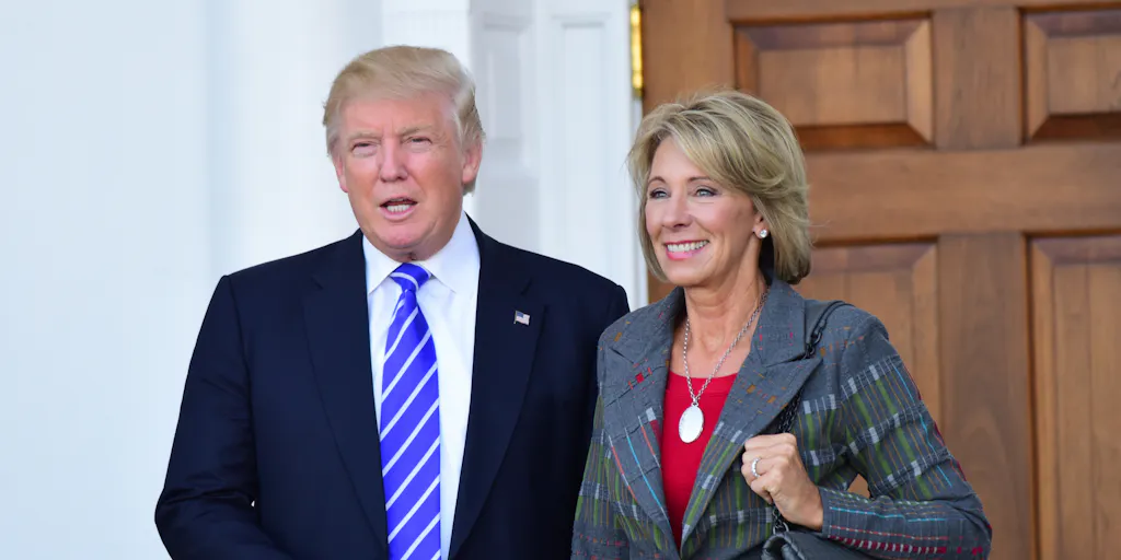 Opinion: With the Fox in the Henhouse, Betsy DeVos’s Ed Department Is Hurting Low-Income College Students