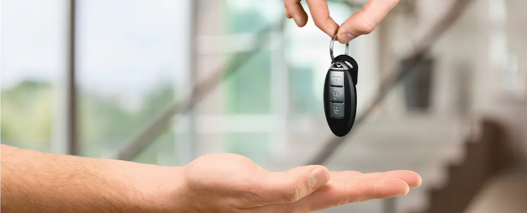 For Colleges, Outsourcing the Virtual Future Is a Bad Idea