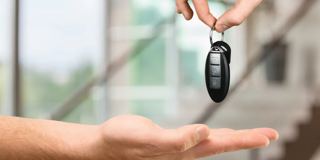 For Colleges, Outsourcing the Virtual Future Is a Bad Idea