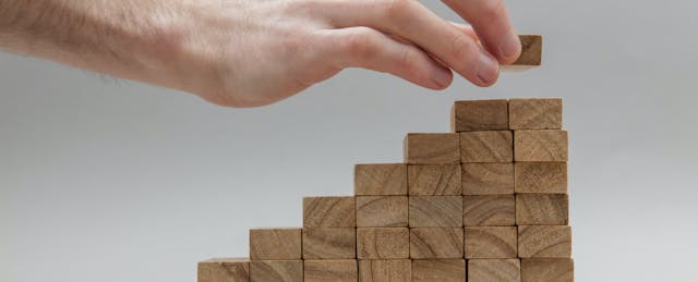 Summer Gigs For Students Are Scarce. Think Like an Entrepreneur and Build Your Own.