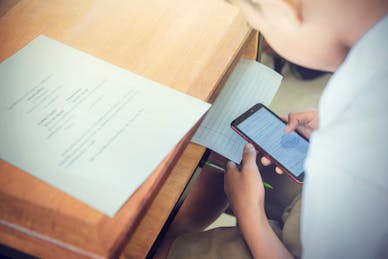 Will ChatGPT Make Students Turn Away From Homework-Help Services?