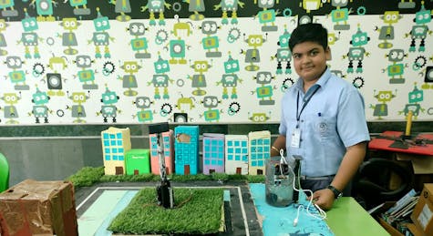 How Students Use AI to Design Solutions for Their Community