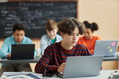 Personalizing Language Arts Education With AI Tools: A Teacher's Perspective
