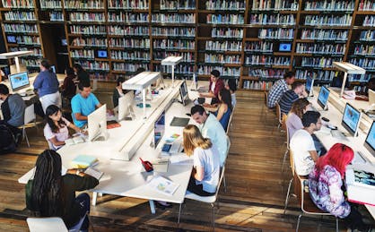 Facing Cuts to Vital Online Resources, School Librarians Look to States for Help 