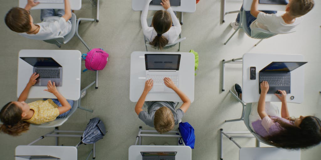 Why Not Ask Why: Neuroscientist Urges Educators to Reconsider Technology’s Reach Why Not Ask Why: Neuroscientist Urges Educators to Reconsider Technology’s Reach