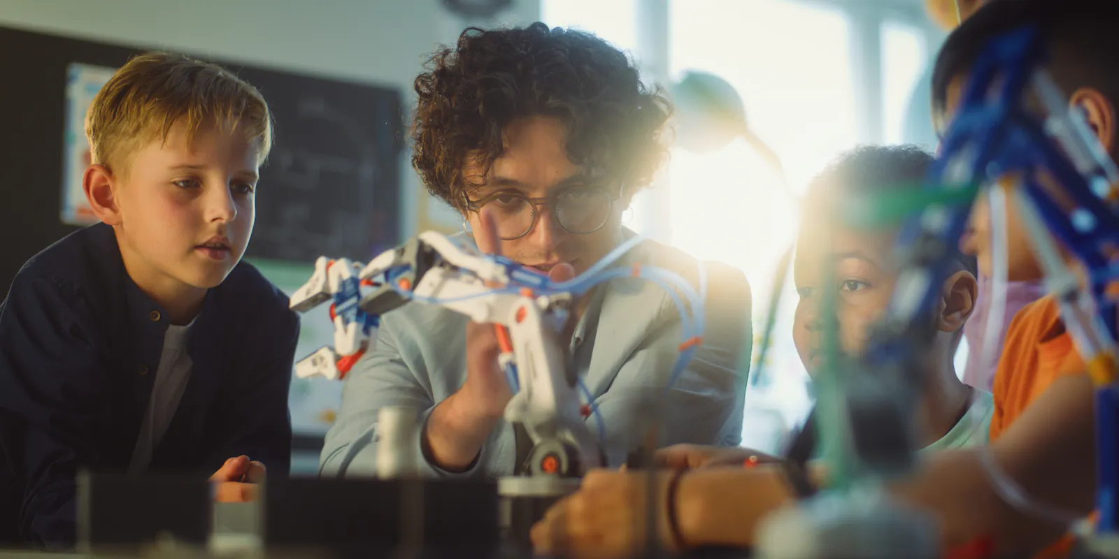 Beyond the Classroom: How School Districts Are Building Real-World Career Pathways