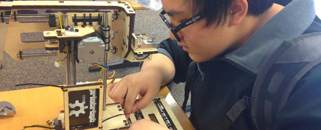 How I Built a 3D Printer On My Lunch Break