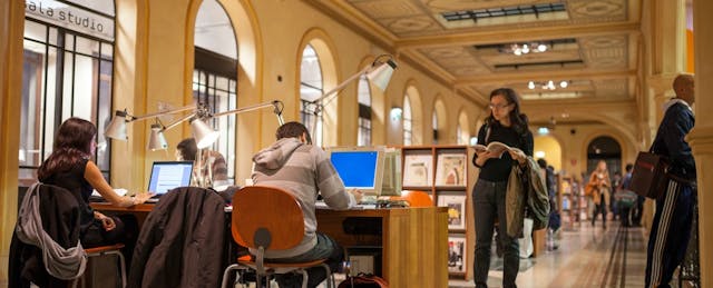 Developing a Research Base to Evaluate Digital Courseware